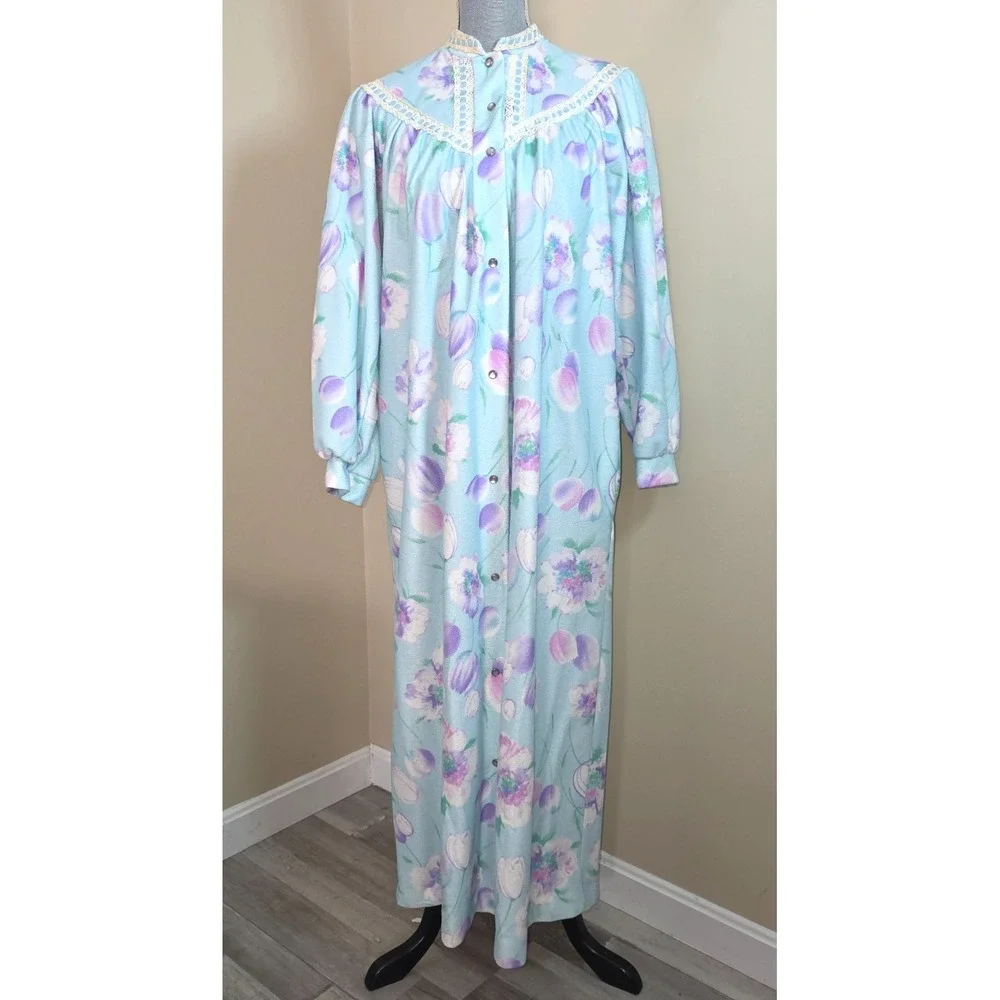 Vtg Evelyn Pearson Floral Pearl Snap Front Fleece Housecoat Robe M USA‎ Tulips